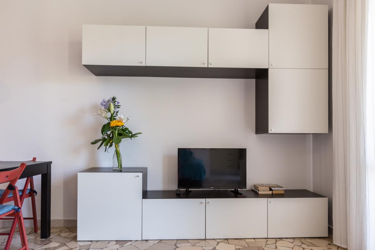 Linate Airport Apartment Milan Luaran gambar