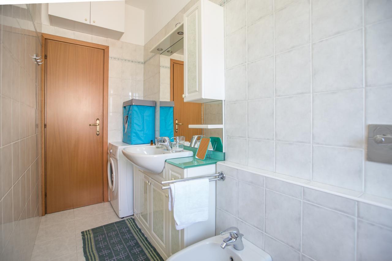 Linate Airport Apartment Milan Luaran gambar