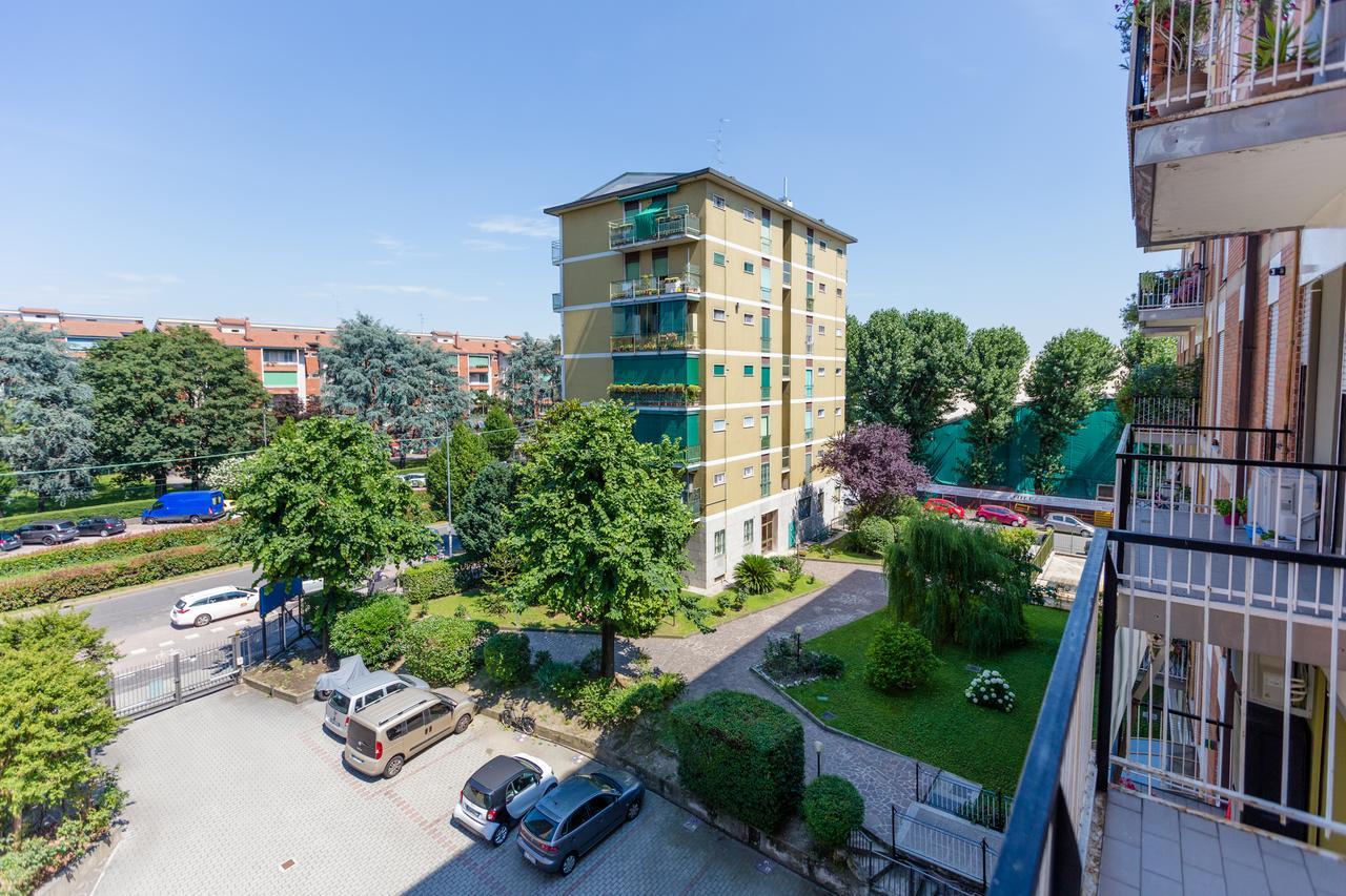 Linate Airport Apartment Milan Luaran gambar